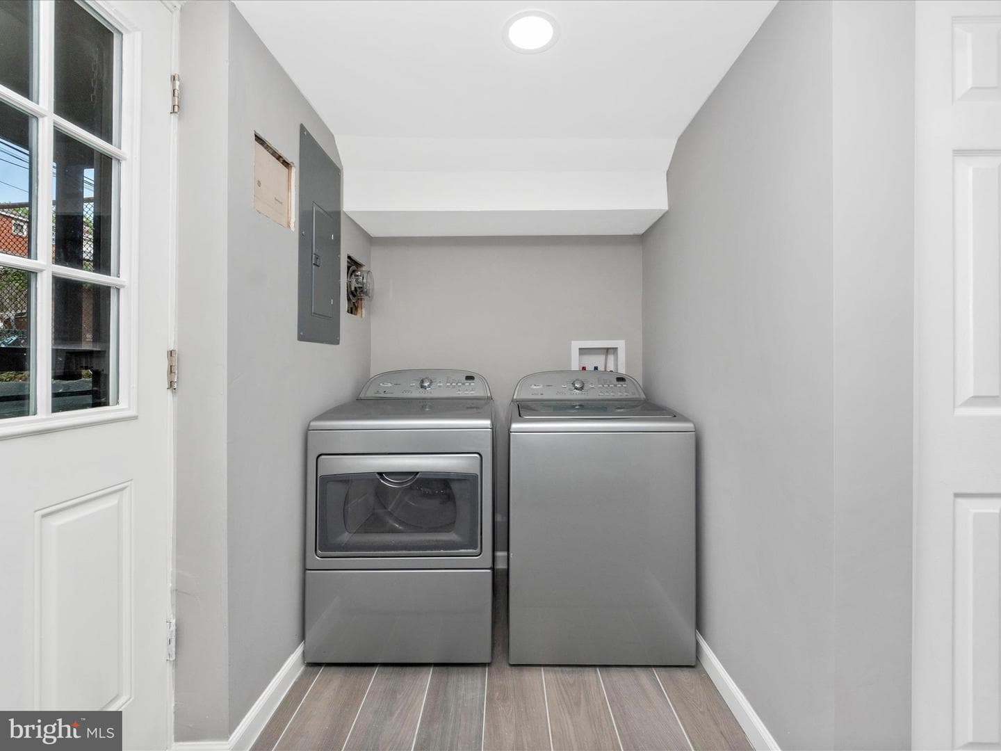 2100 Ashburton Street photo 32