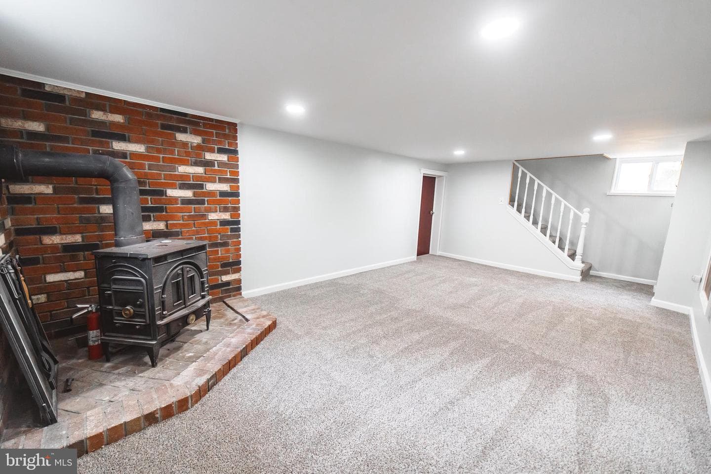 6419 Sefton Avenue photo 31