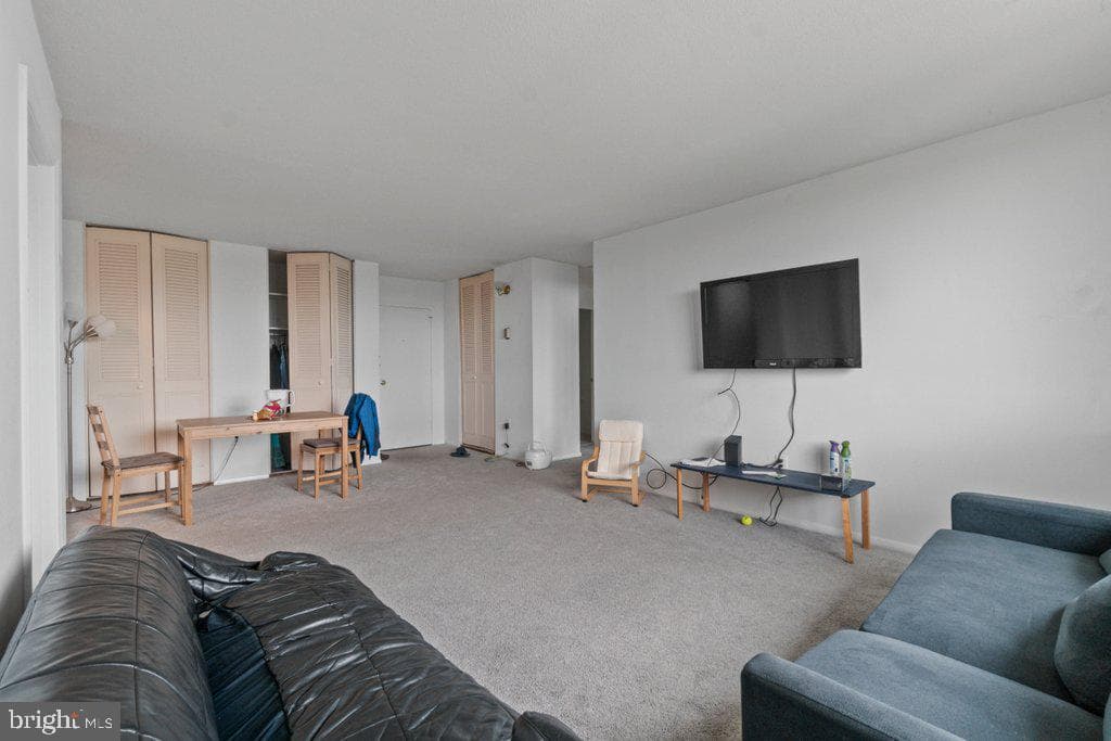 1 E University Parkway #1502 photo 15