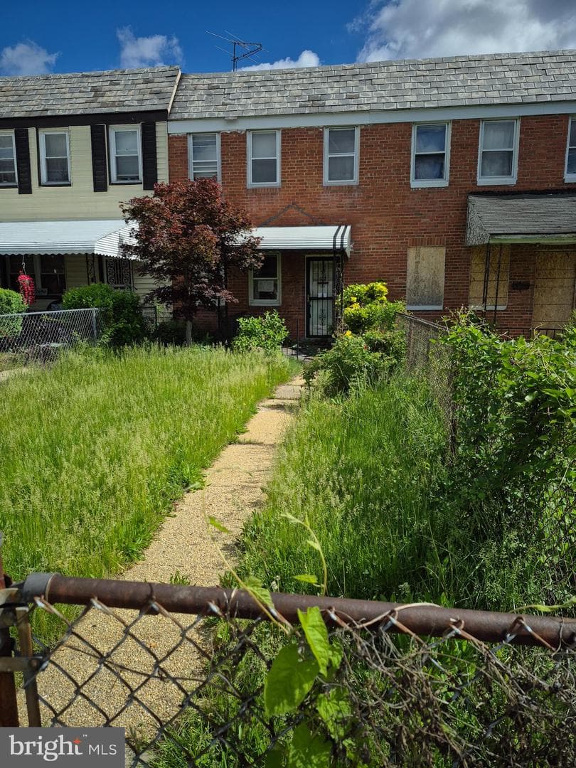 4929 Edgemere Avenue photo 1