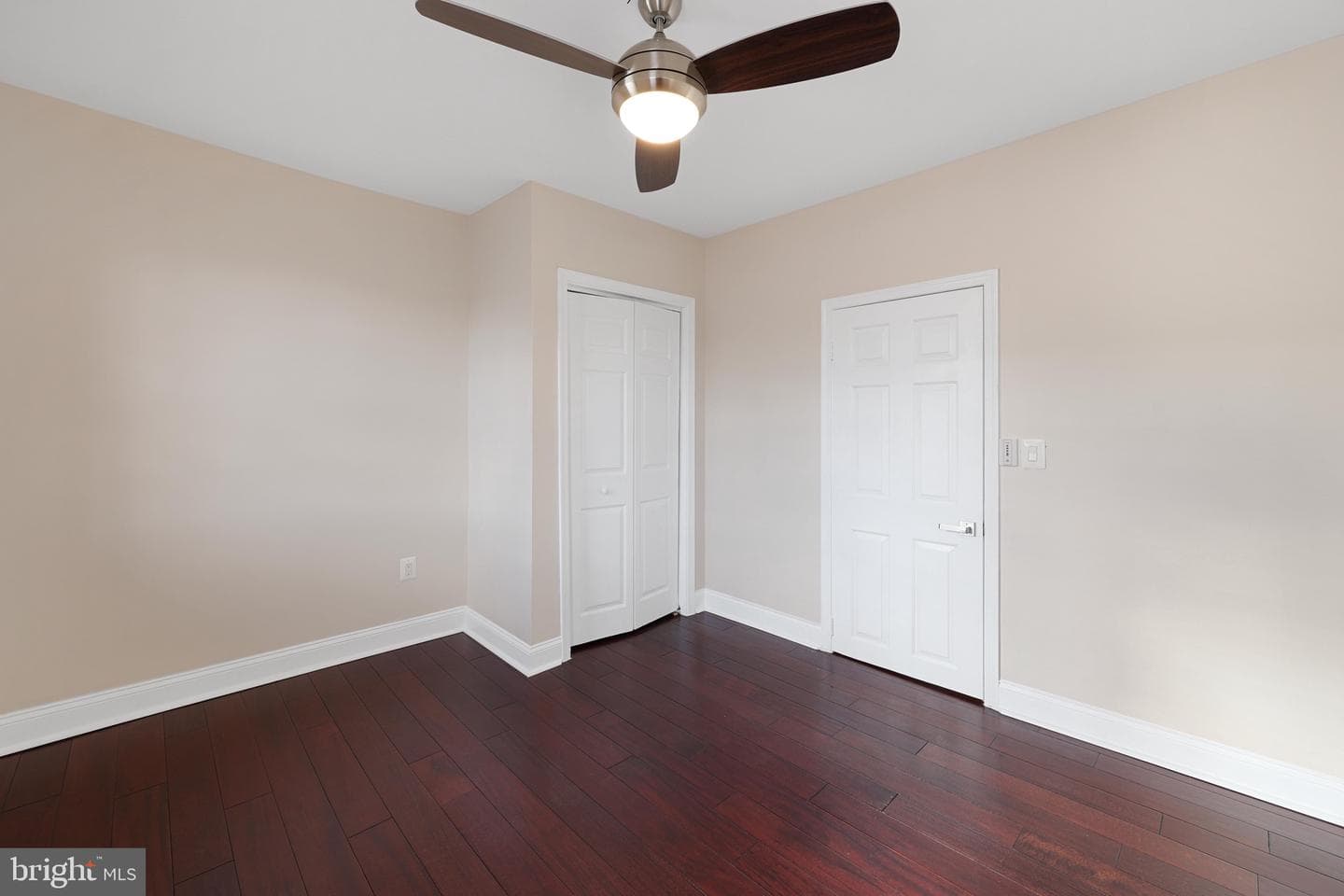 1822 Bank Street photo 15