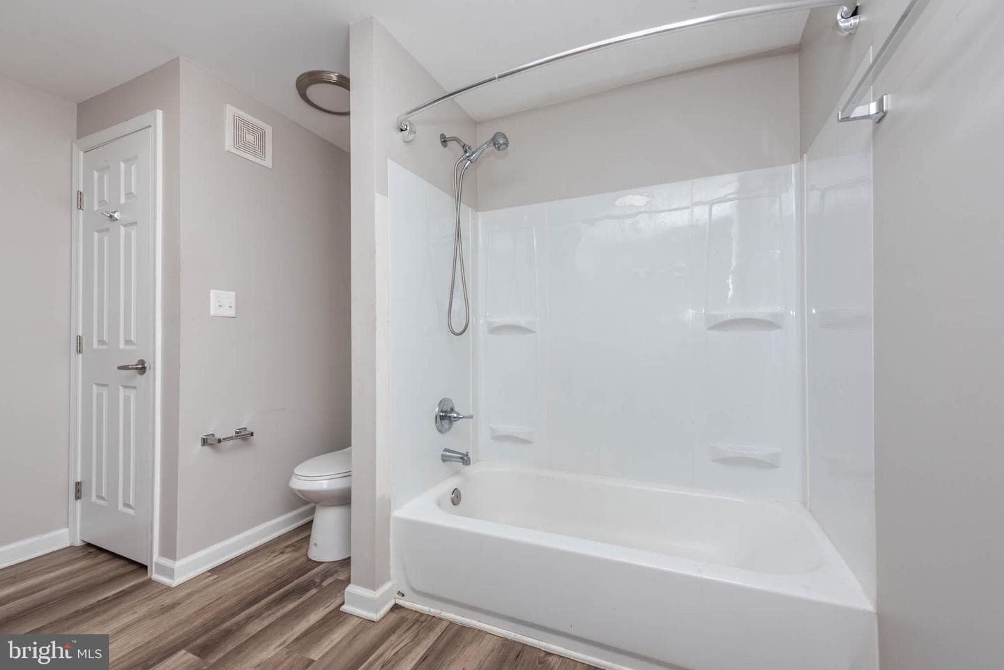2108 E Hoffman Street photo 13
