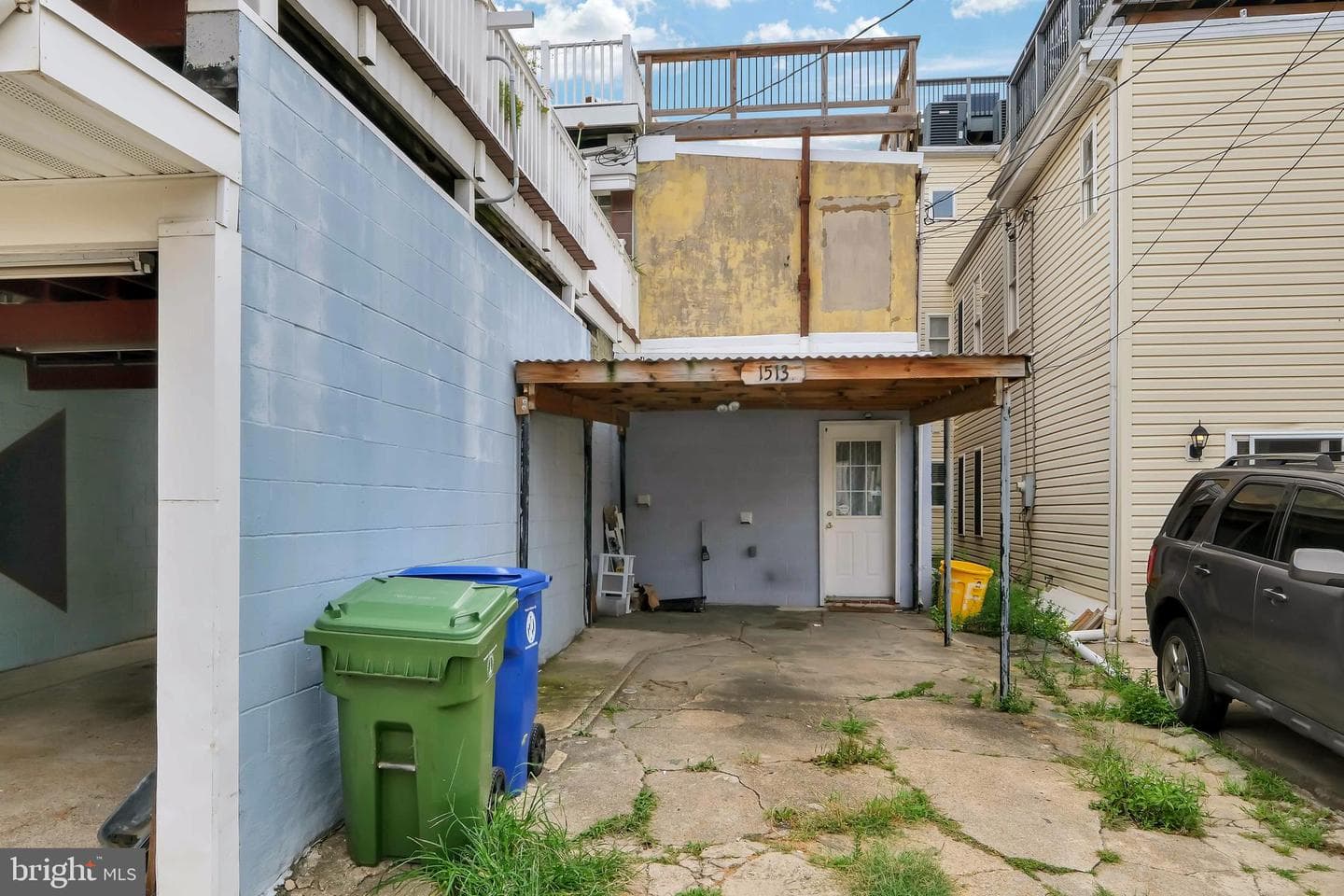 1513 S Charles Street S photo 24
