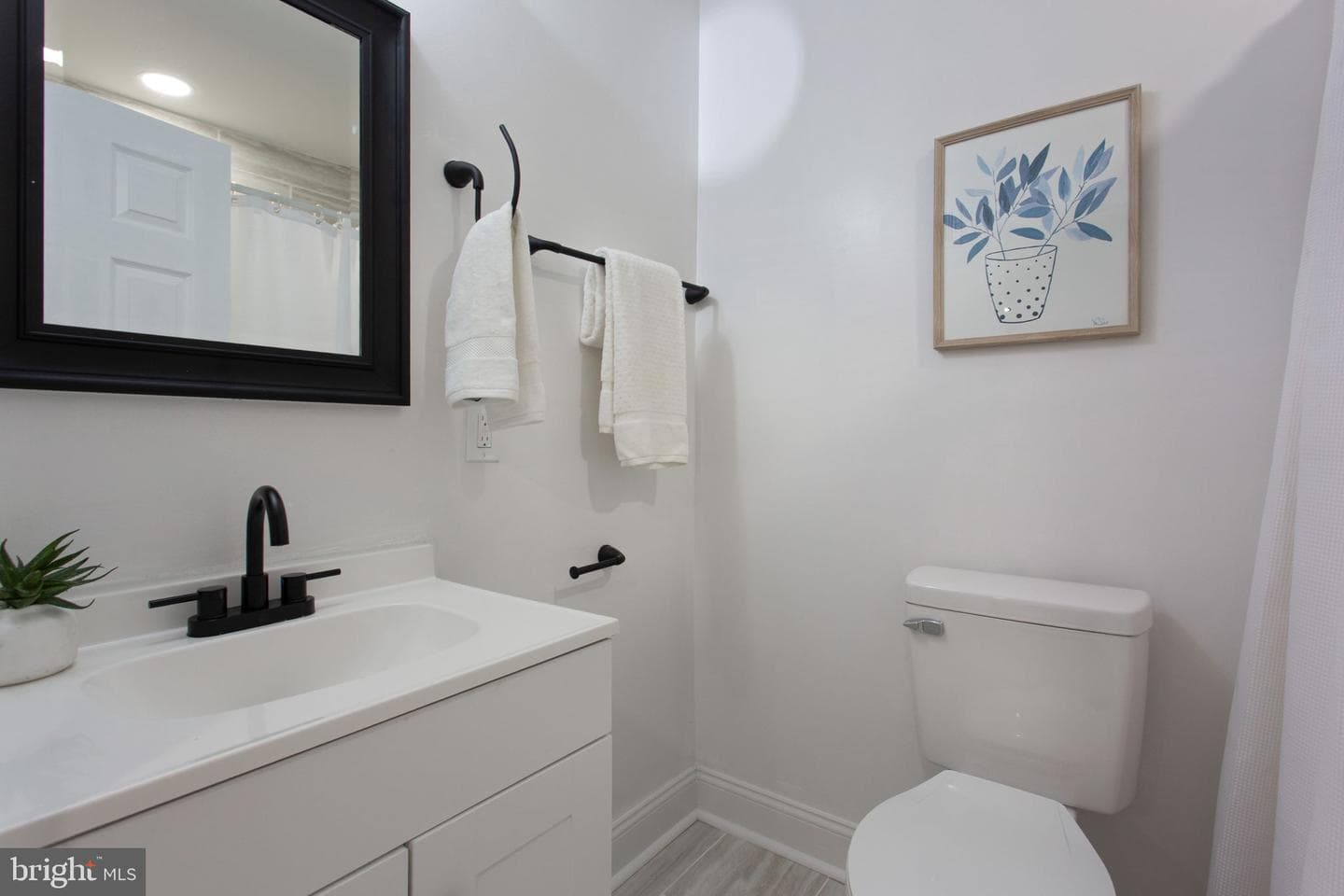 117 N Hilton Street photo 27