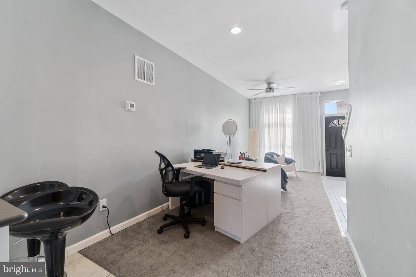 2538 E Eager Street photo 11
