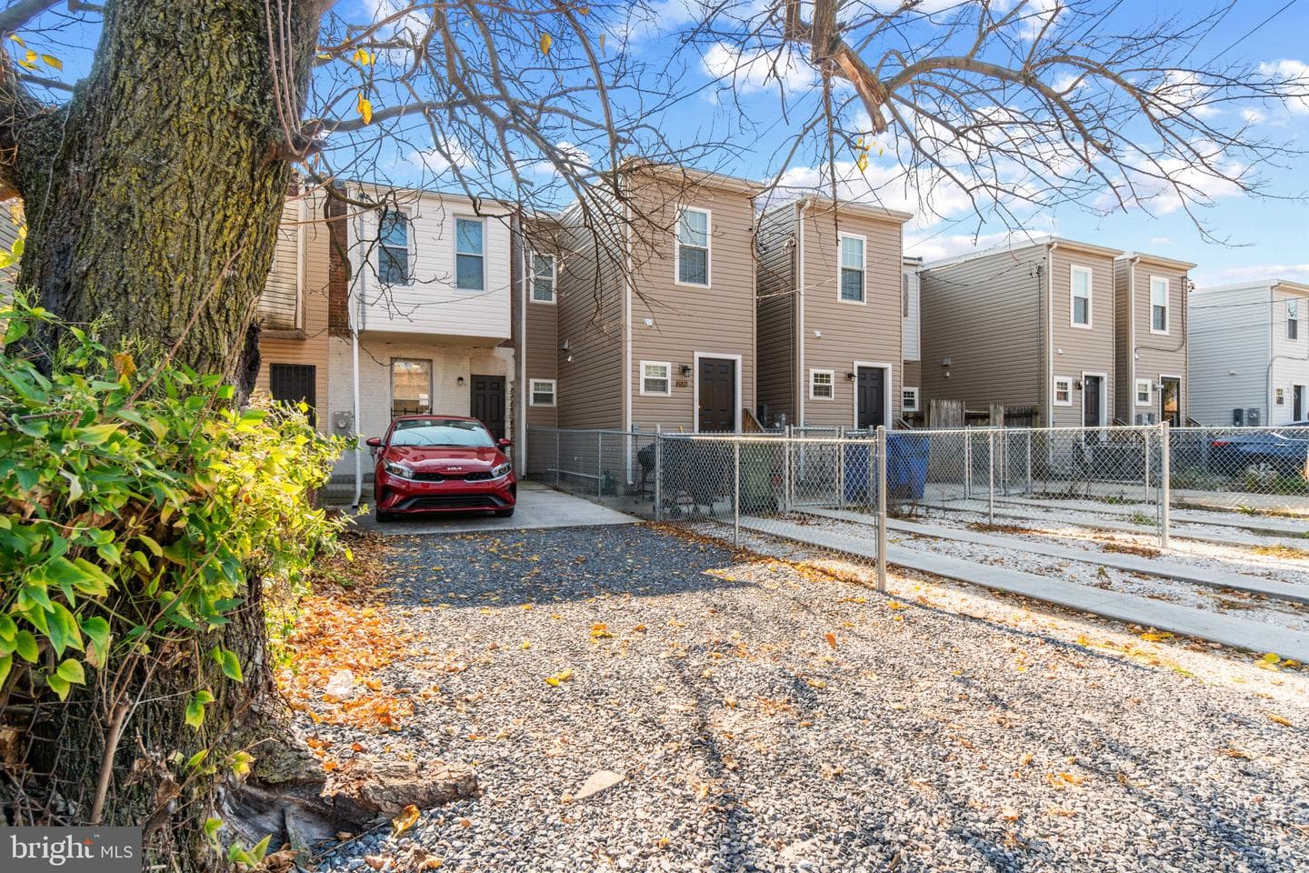 2538 E Eager Street photo 34