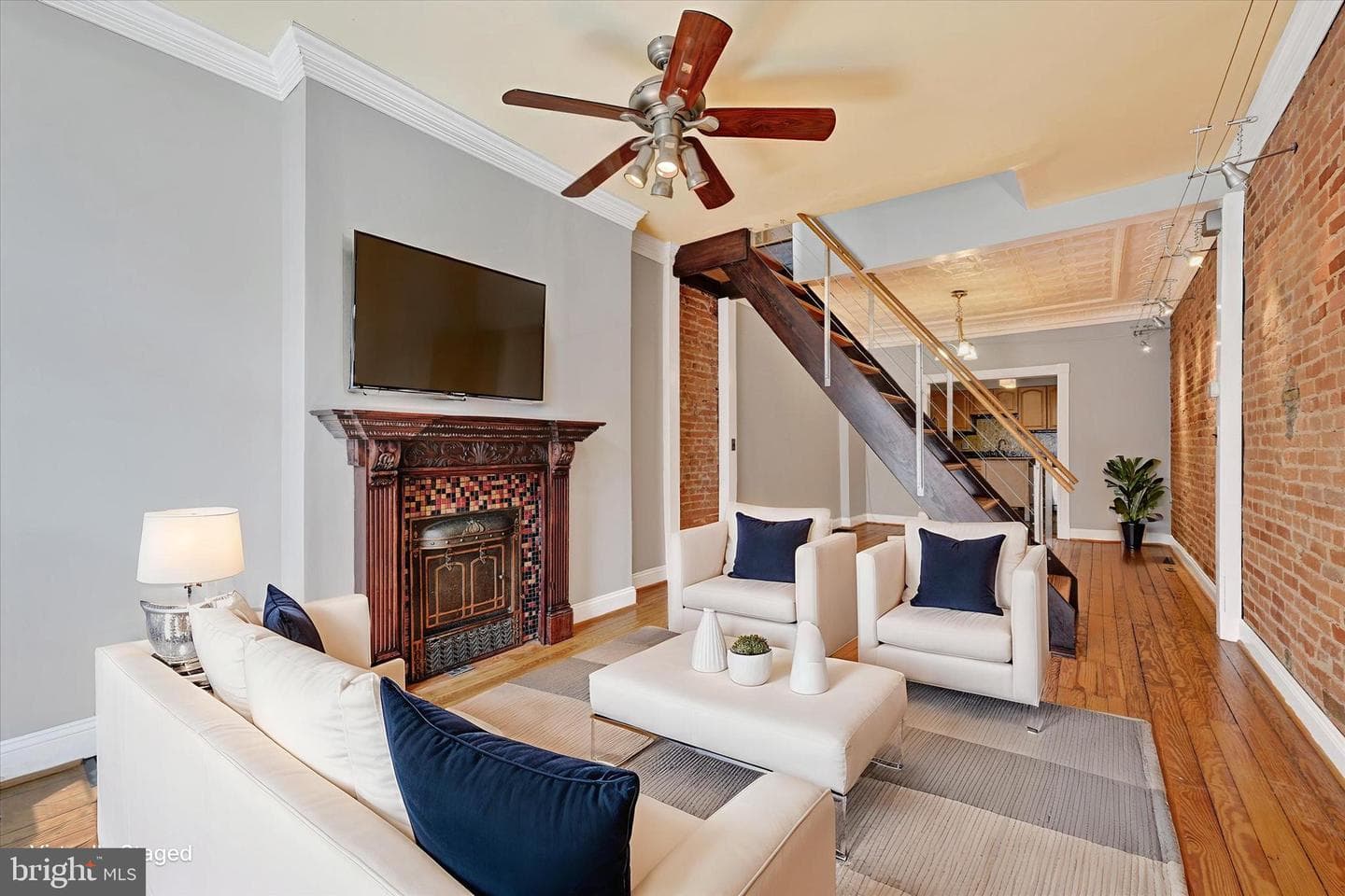 1407 Clarkson Street photo 4