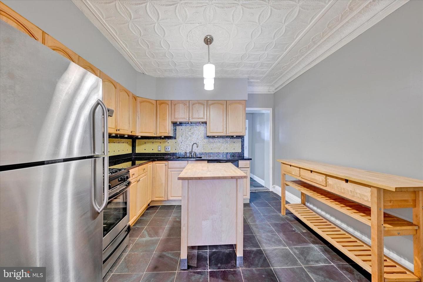 1407 Clarkson Street photo 9