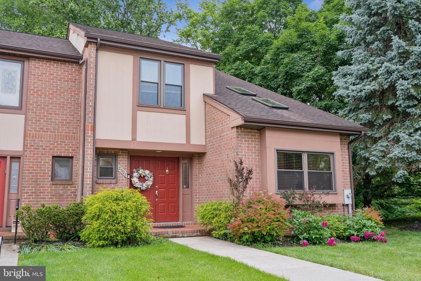 2307 Bright Leaf Way photo 4