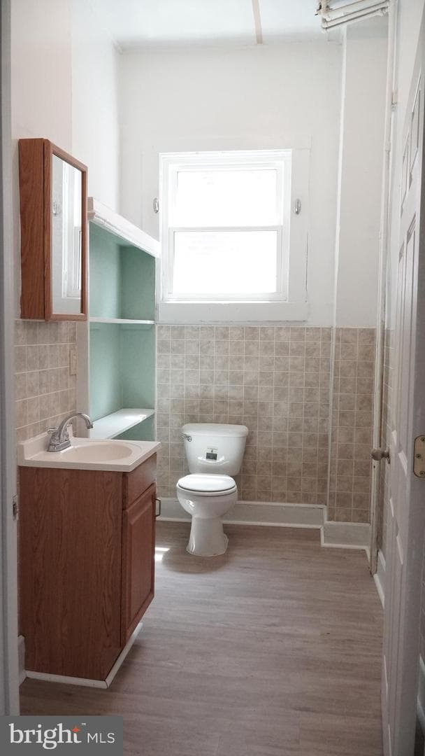2236 Linden Avenue photo 8