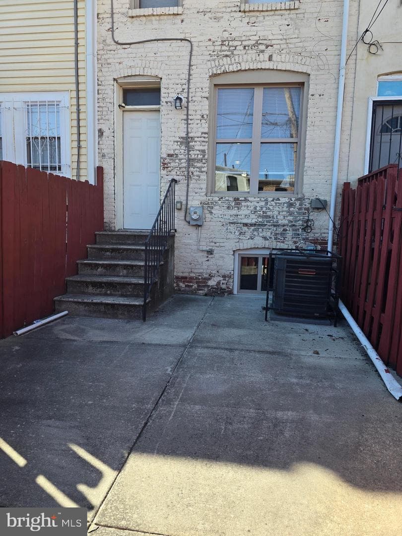 825 N Collington Avenue photo 37
