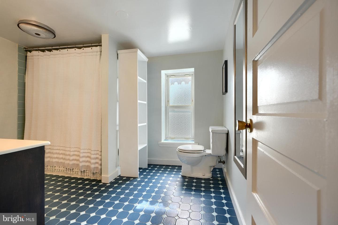 1142 Riverside Avenue photo 38