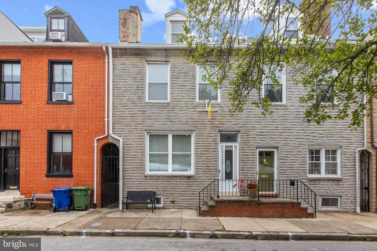 915 Stiles Street photo 37