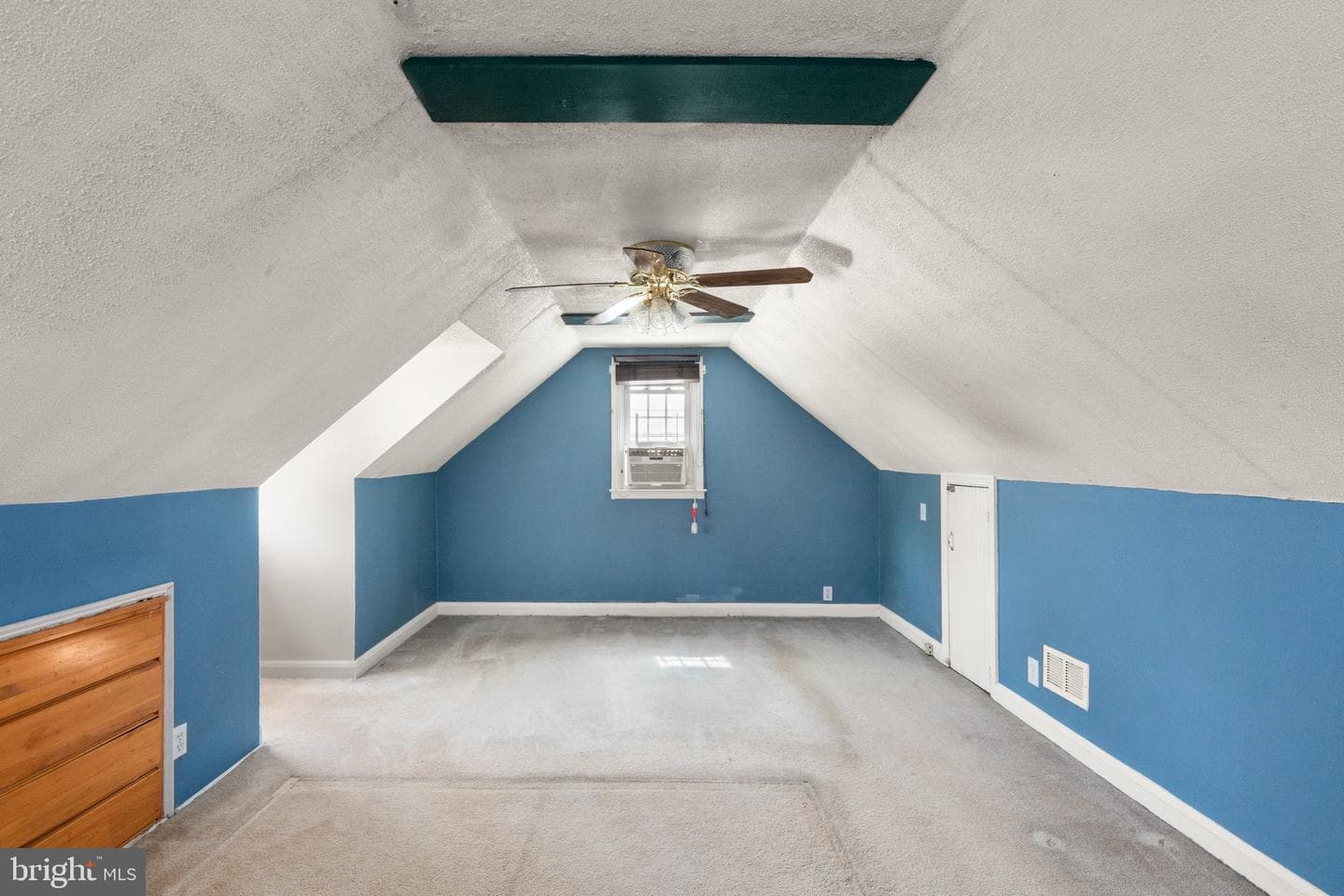 2609 Linwood Road photo 12