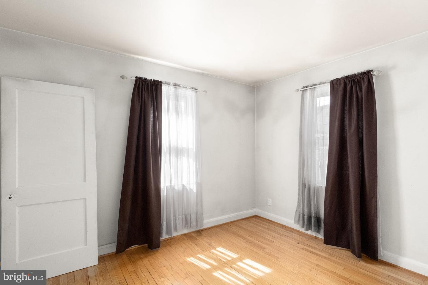 2609 Linwood Road photo 8
