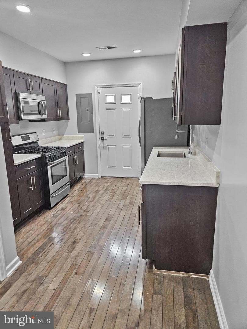 524 N Patterson Park Avenue N photo 52
