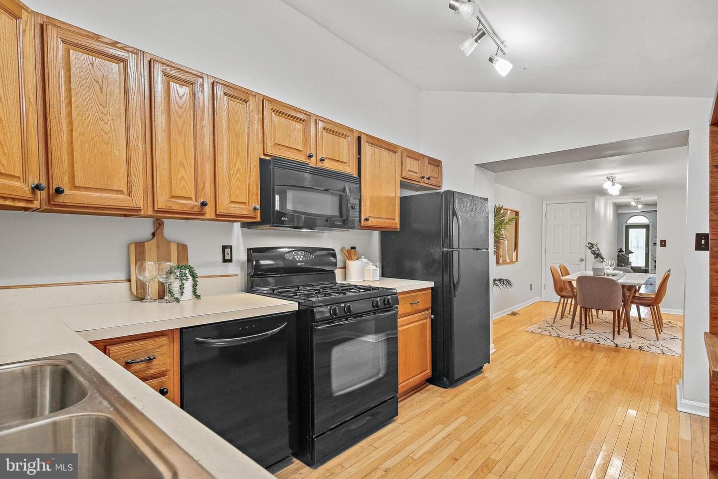 31 S Ann Street photo 9