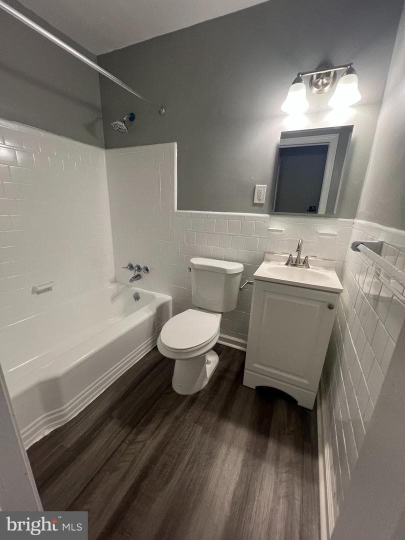 6131 Macbeth Drive photo 9
