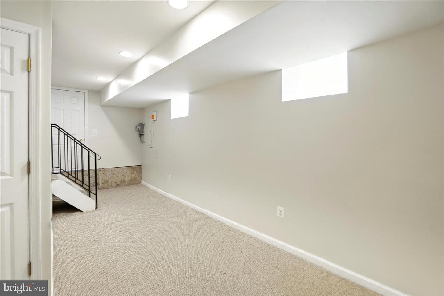 1225 W Cross Street photo 36