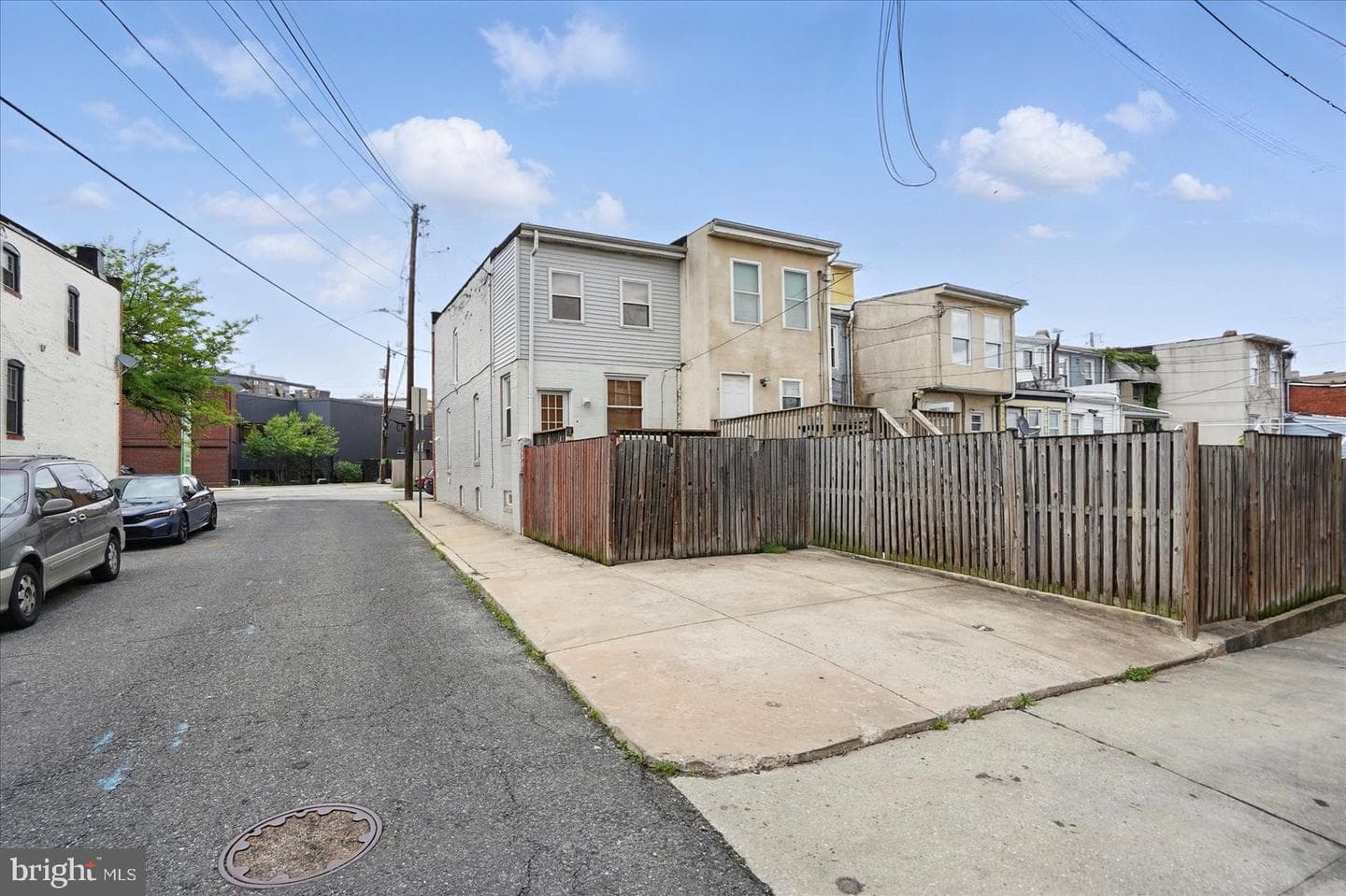 1225 W Cross Street photo 9