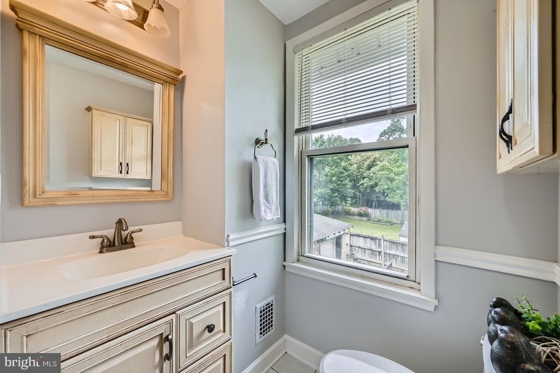 6010 Henderson Avenue photo 21