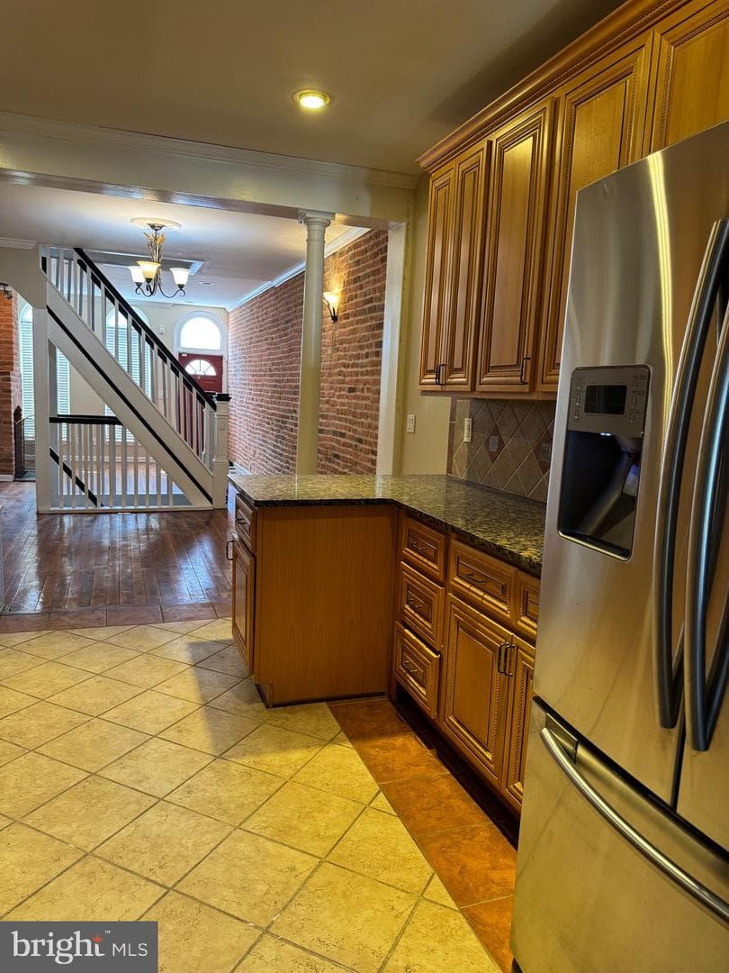 1406 Clarkson Street photo 6