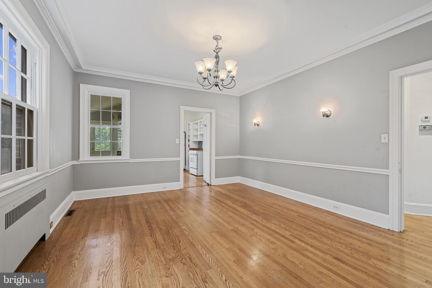 4036 Roland Avenue photo 7