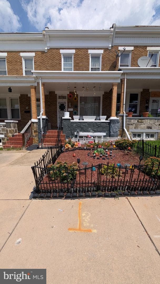 2828 Pelham Avenue photo 31