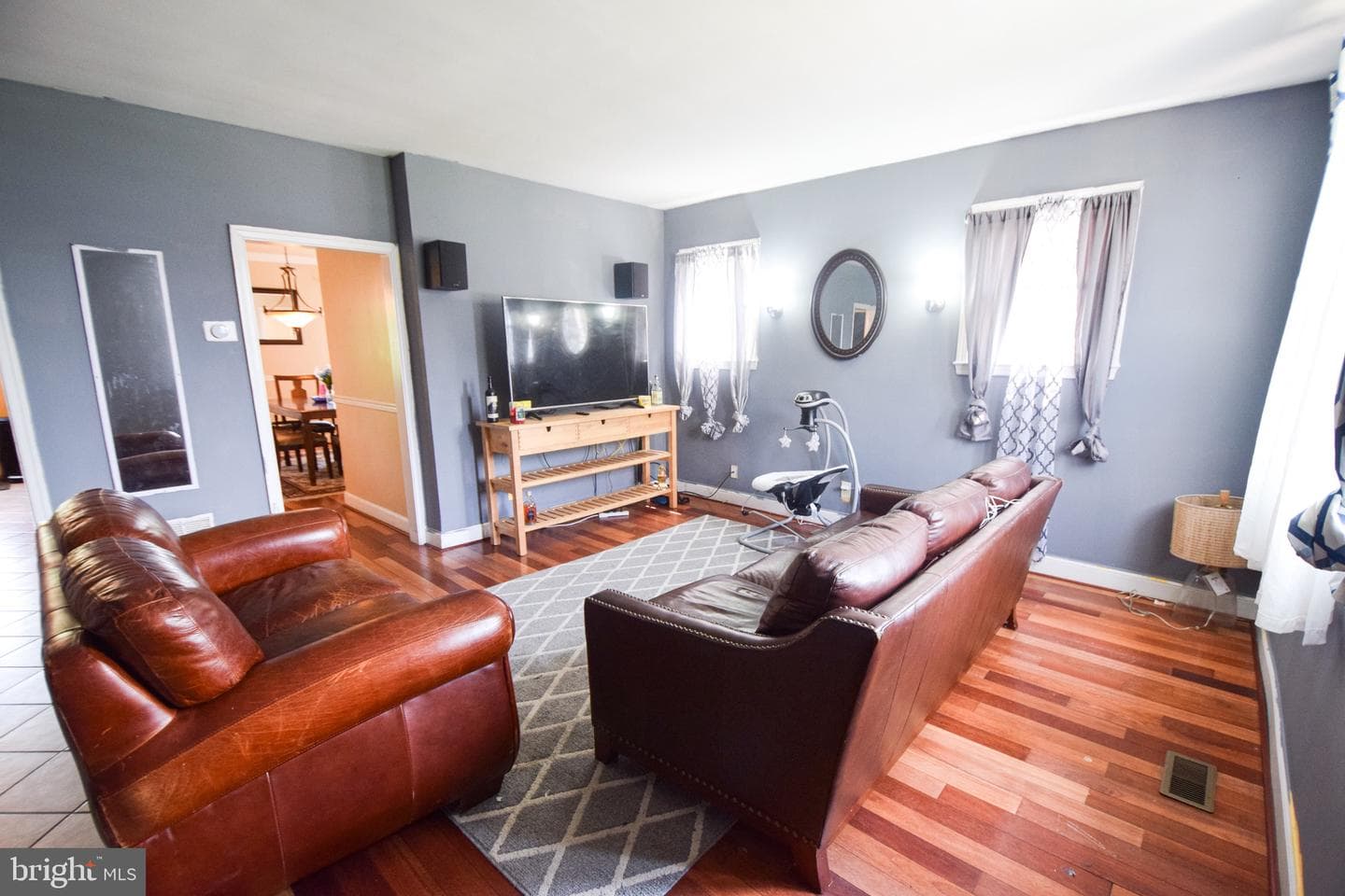 3820 Dolfield Avenue photo 3