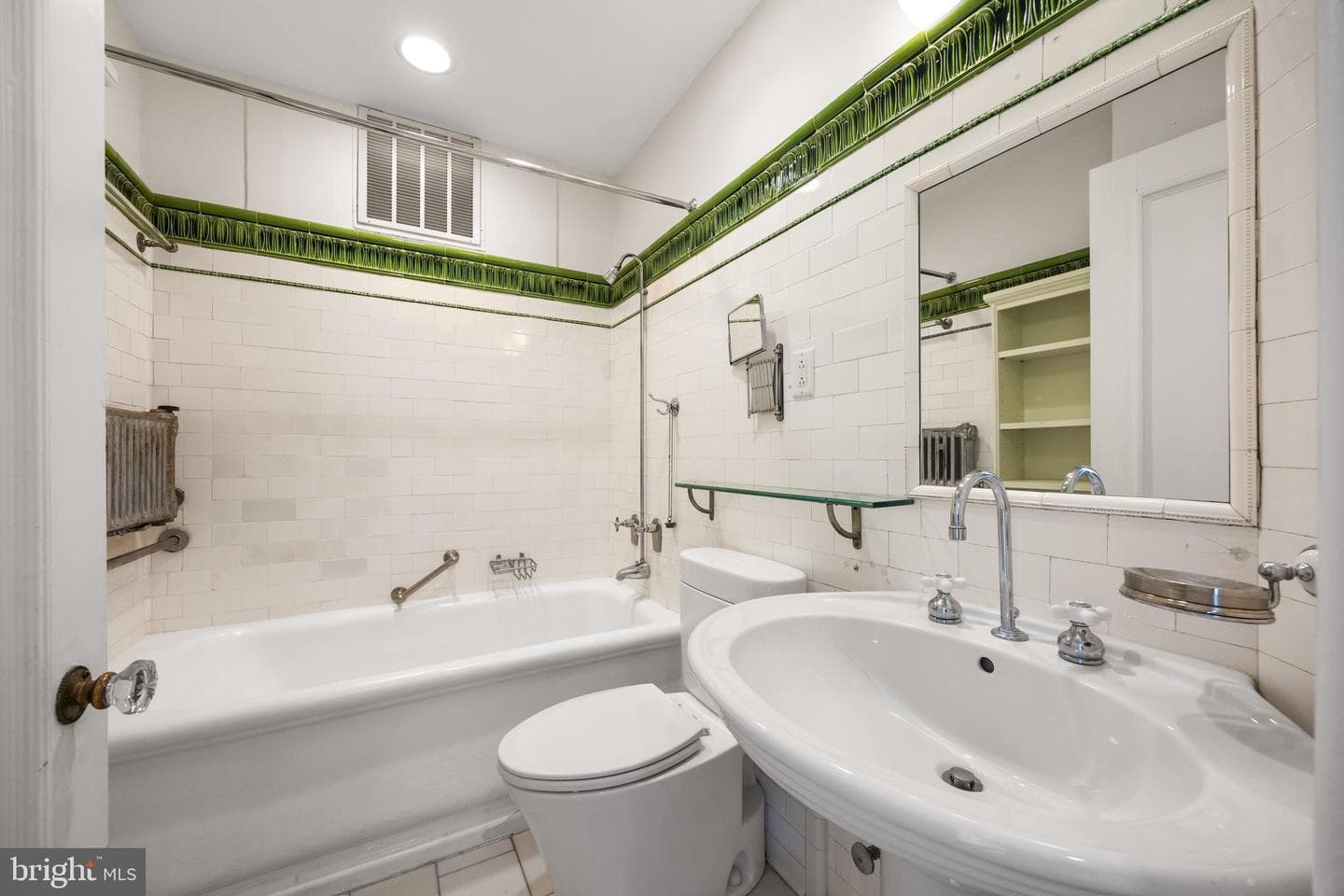 700 Washington Place #4b photo 37