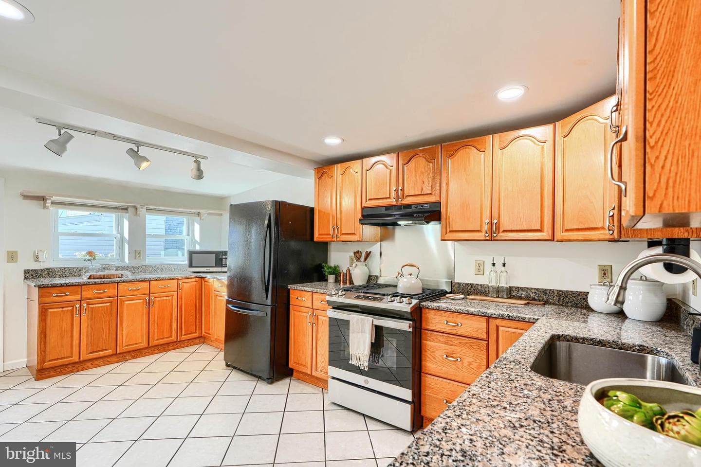 1706 S Charles Street S photo 23