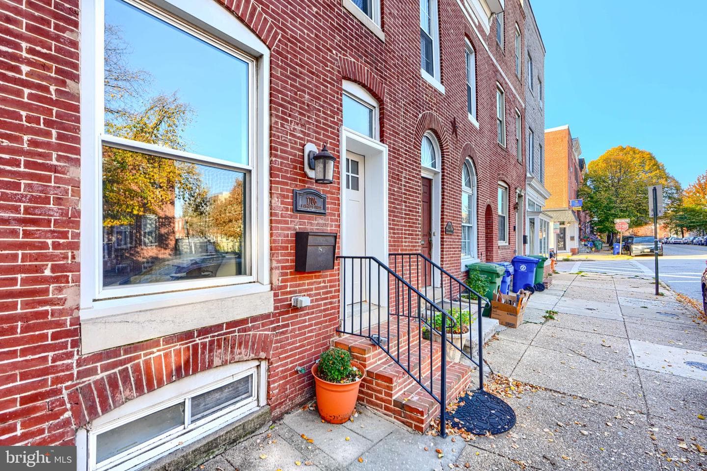 1706 S Charles Street S photo 3