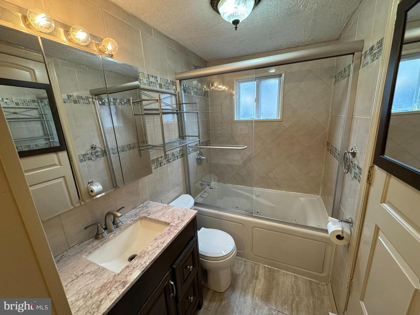 1008 Stiles Street photo 32
