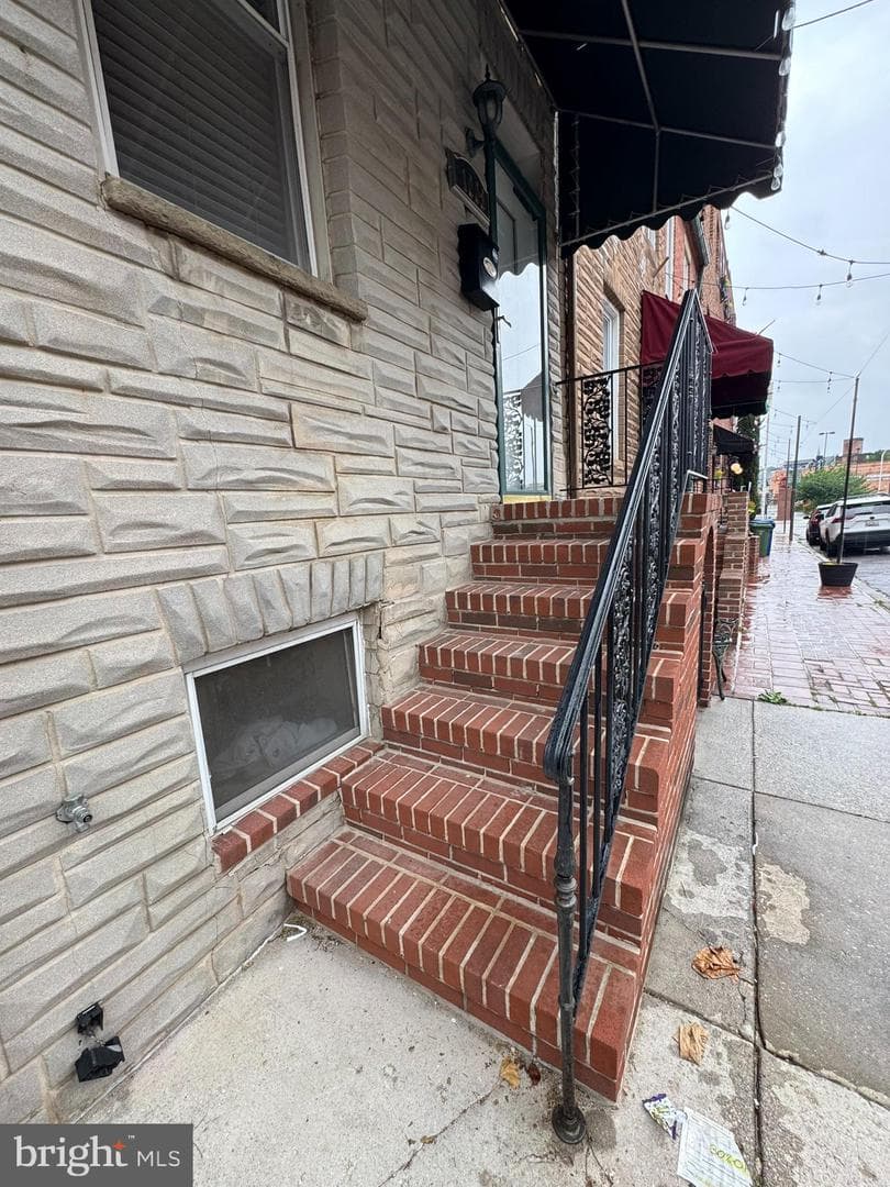 1008 Stiles Street photo 4