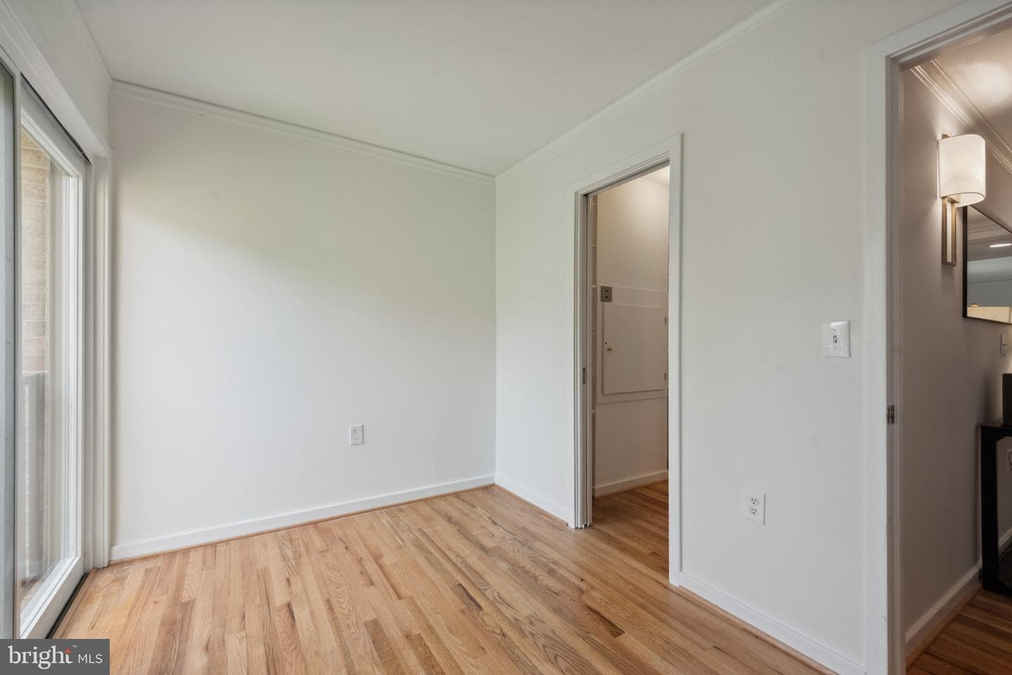 6 Roland Mews #r46 photo 25