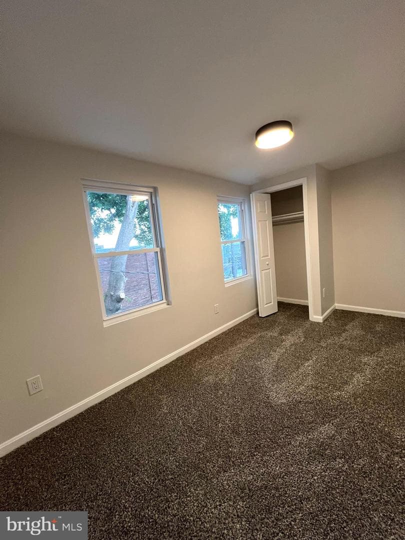 2113 N Longwood Street photo 33