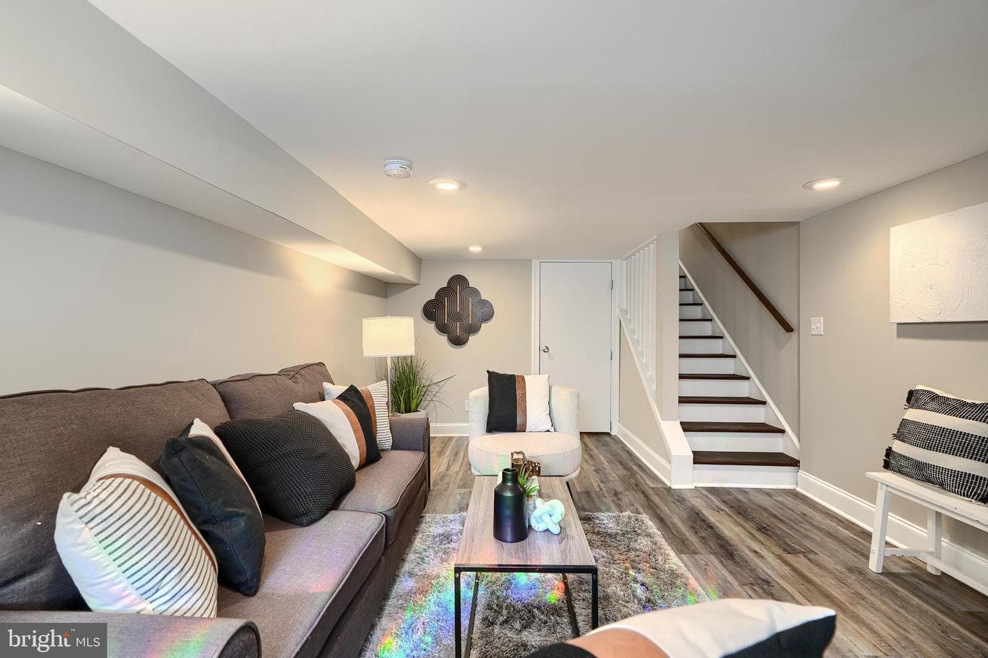 109 S Curley Street photo 35