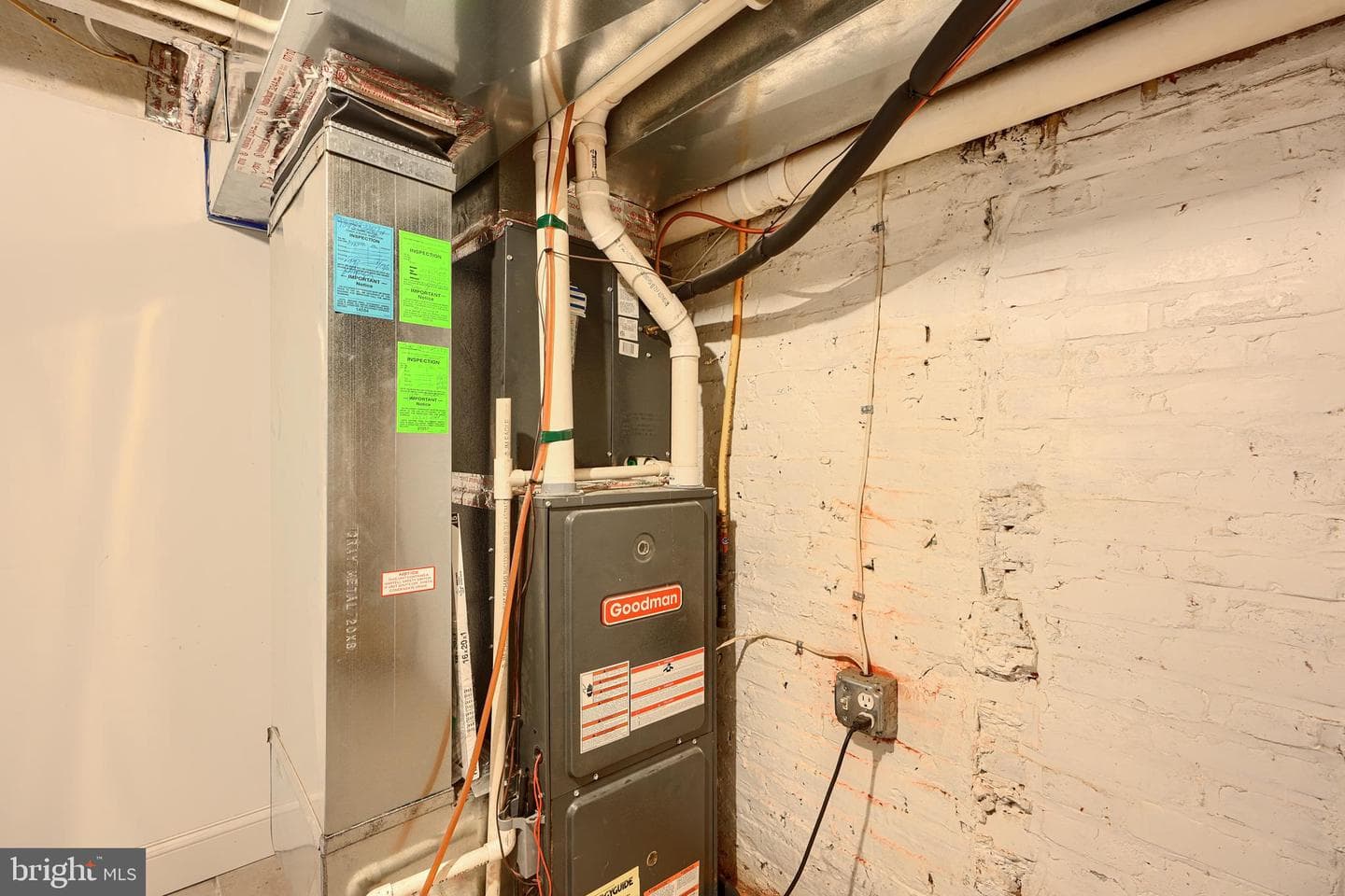 109 S Curley Street photo 39