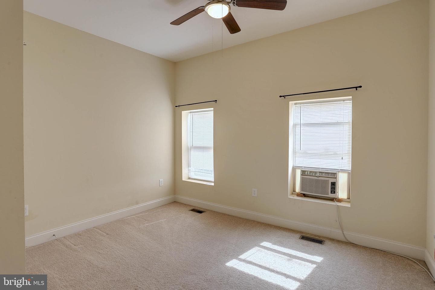 614 Scott Street photo 22