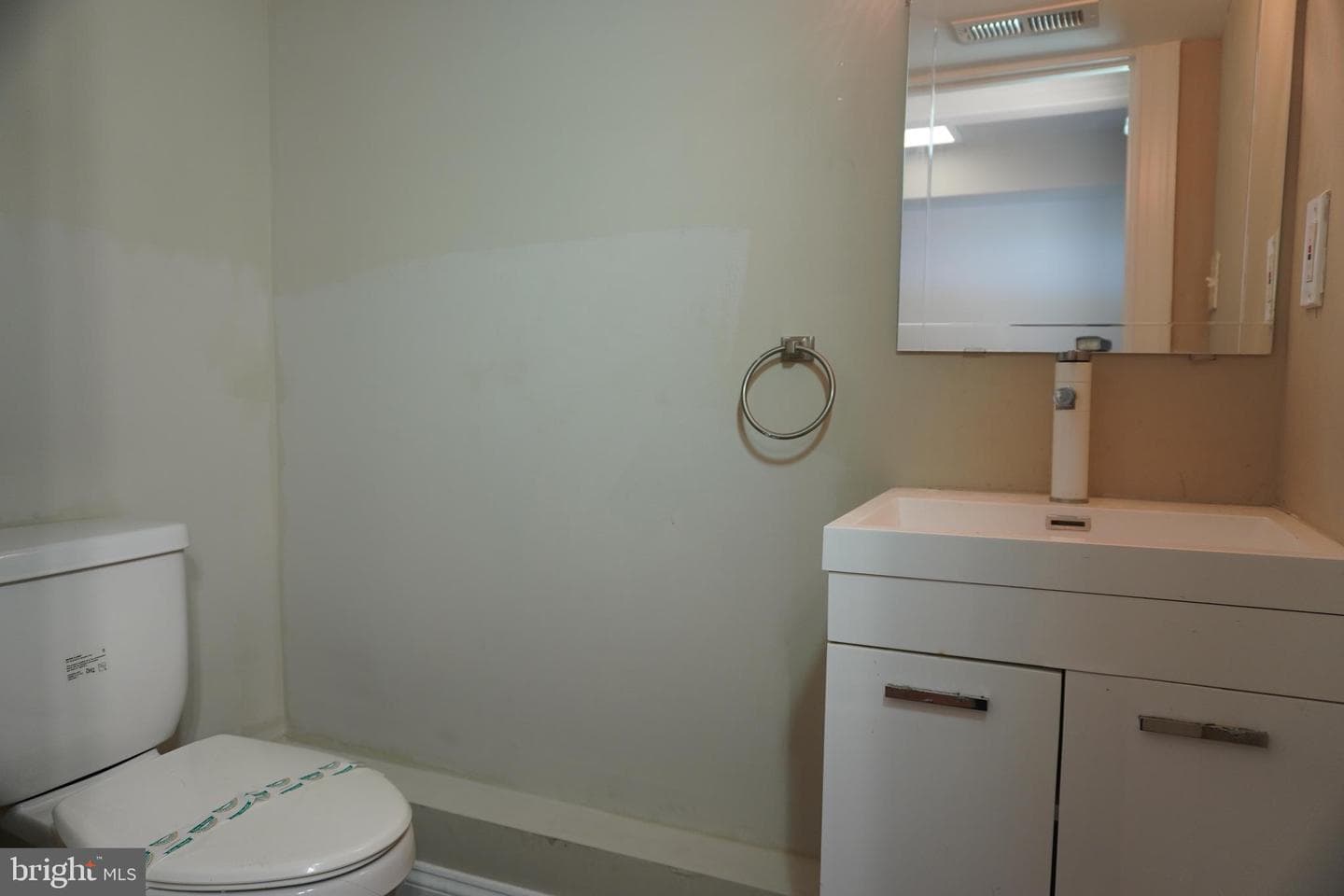 227 N Rose Street photo 46