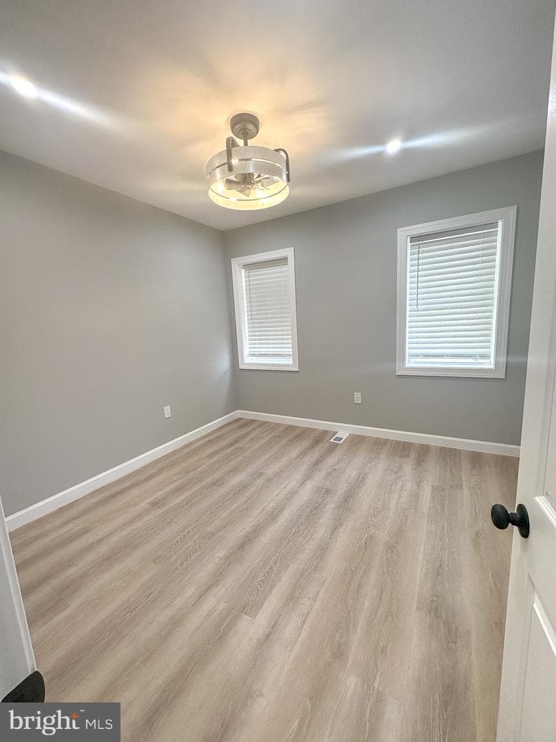 914 Whitmore Avenue photo 8