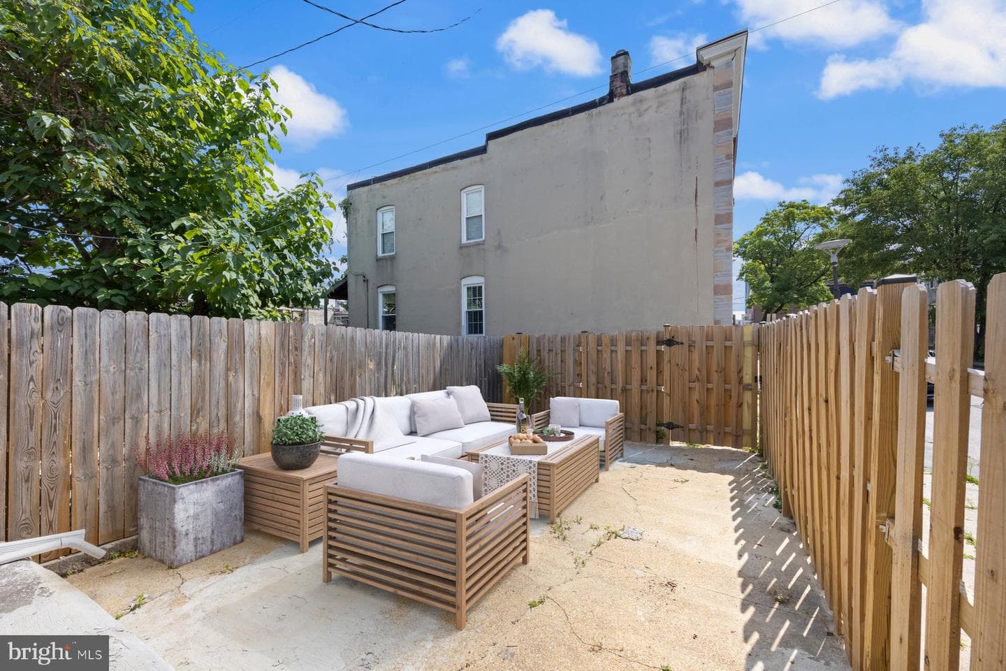 19 N Smallwood Street photo 28