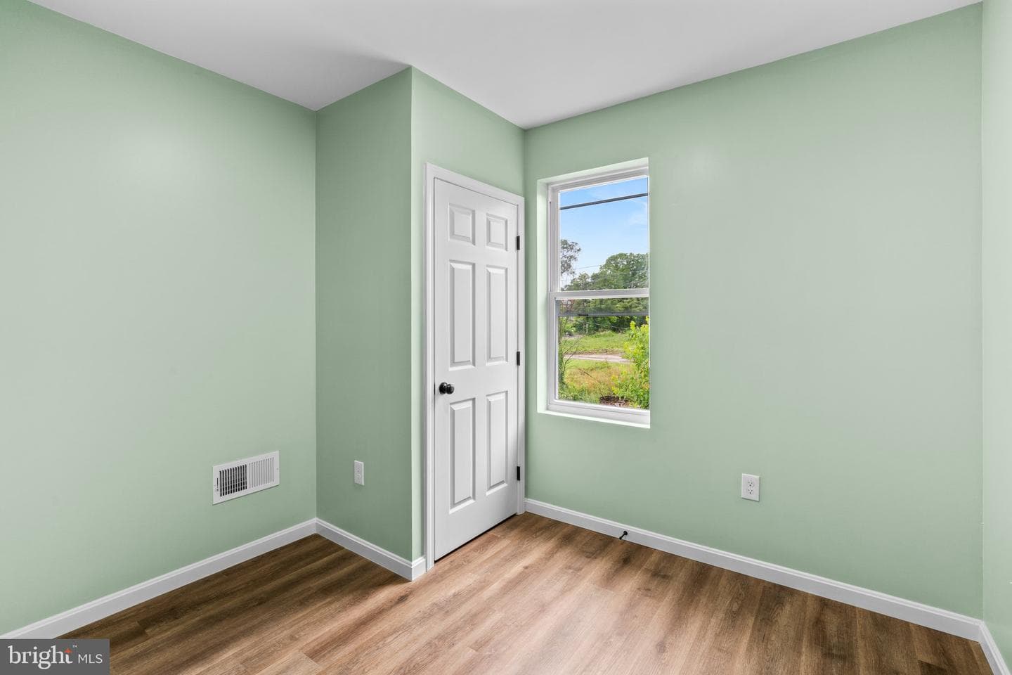 3002 Wylie Avenue photo 20