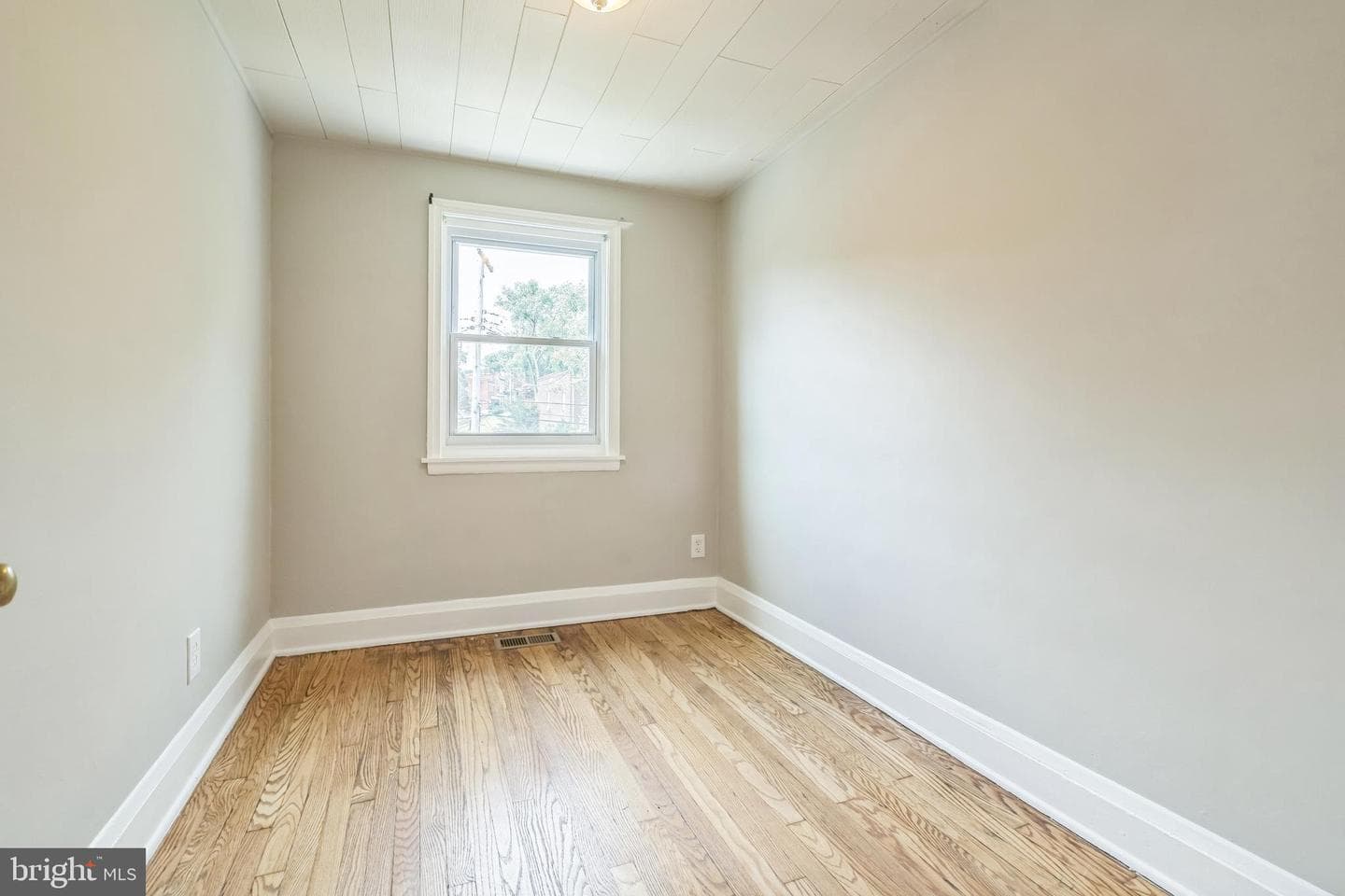 1355 Cambria Street photo 26