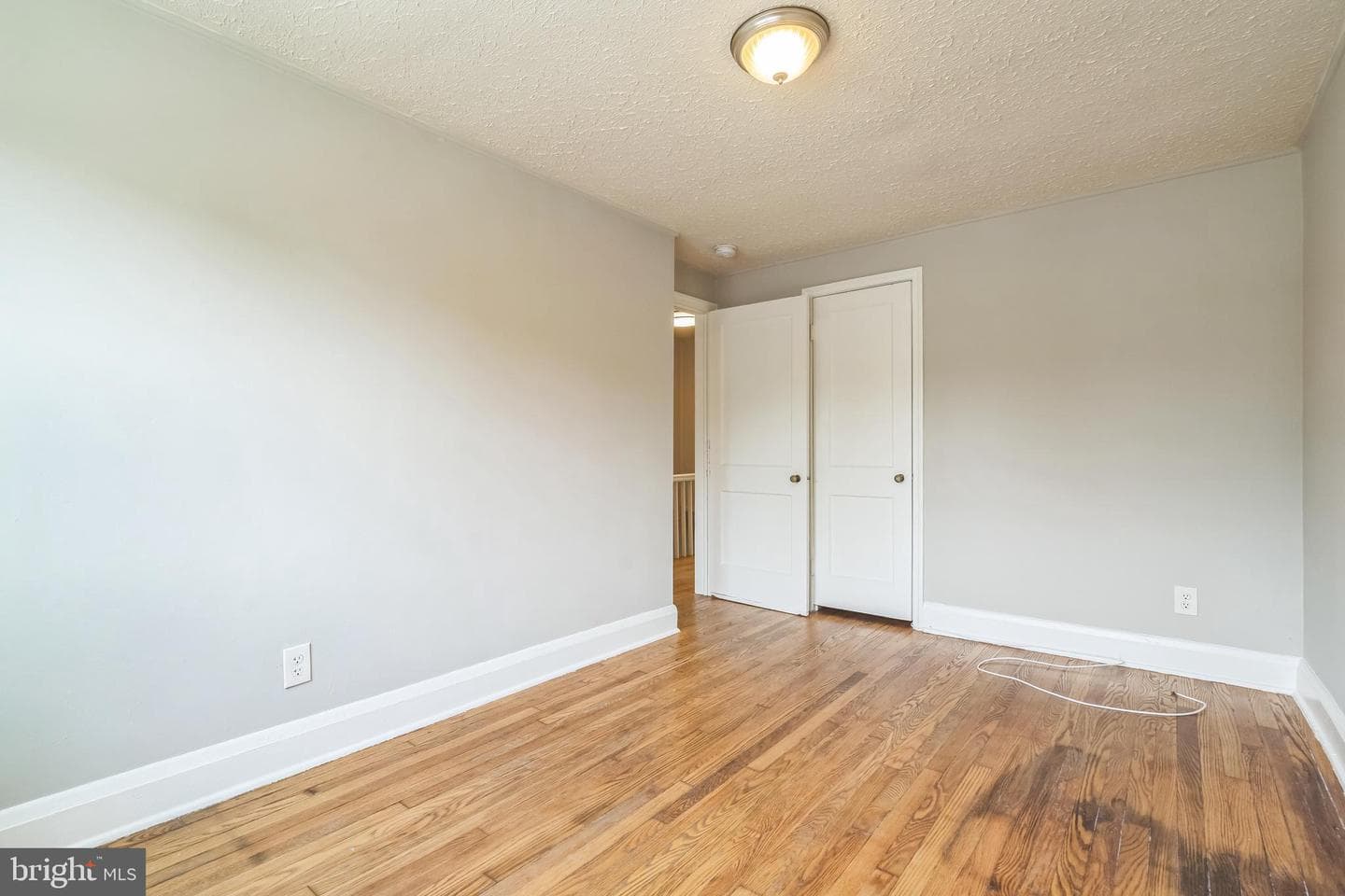 1355 Cambria Street photo 28