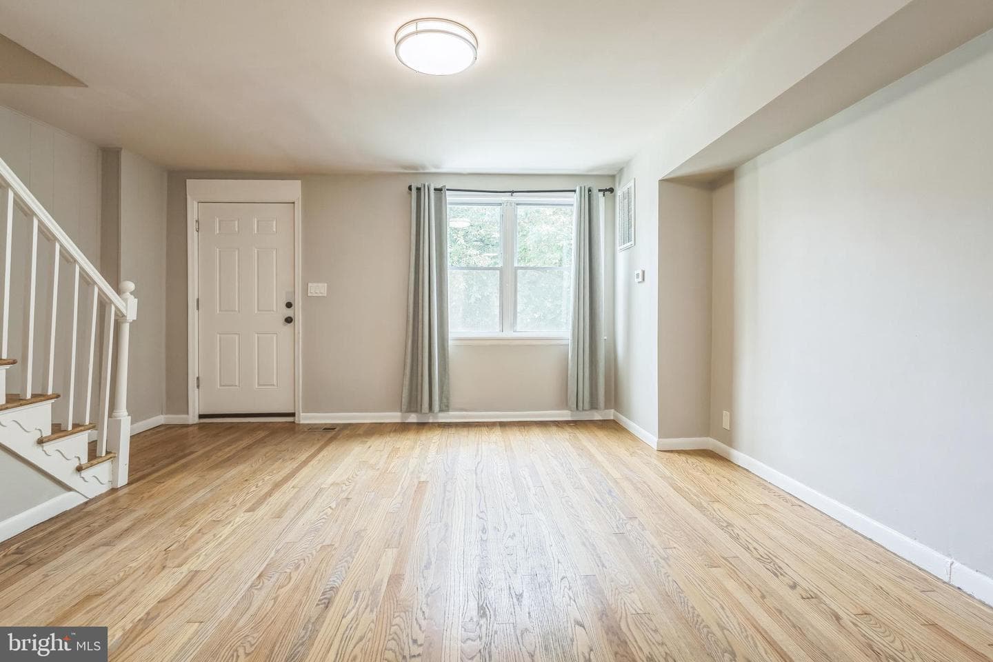 1355 Cambria Street photo 9