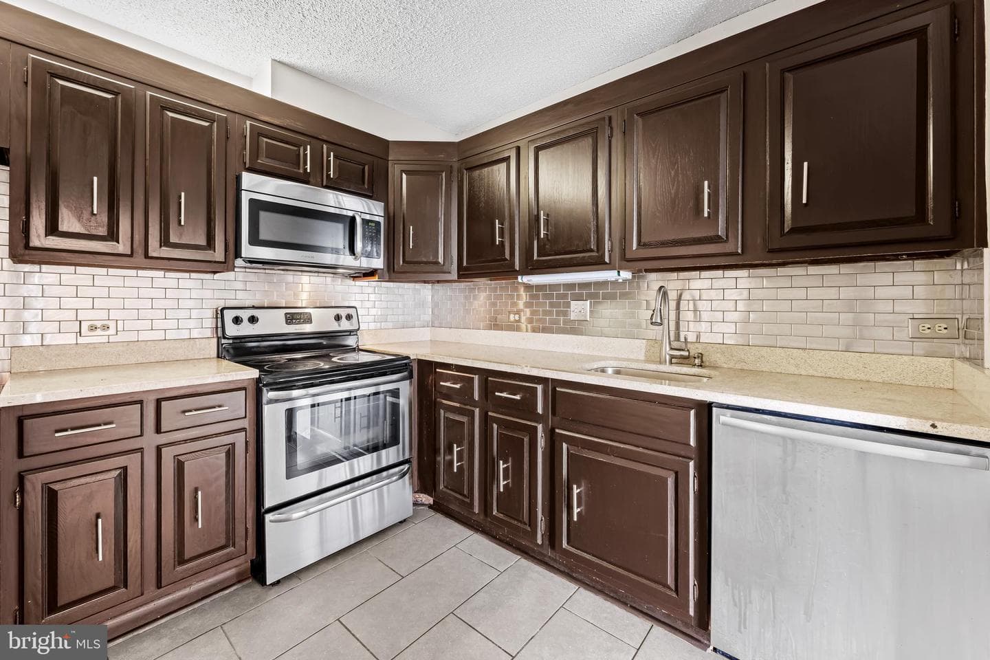 4100 N Charles Street N #803 photo 11