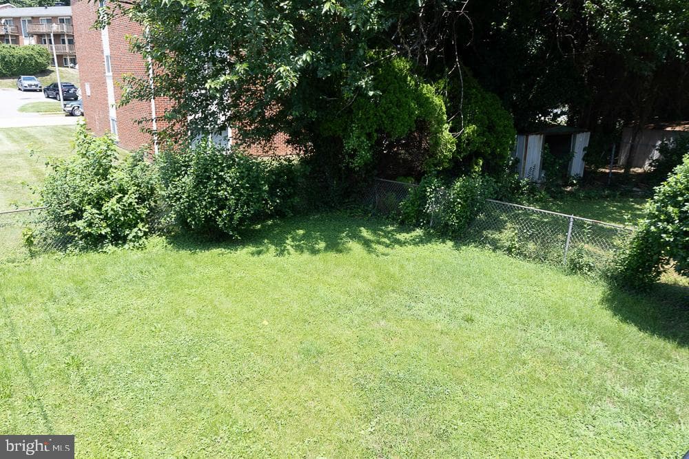 4540 Hazelwood Avenue photo 27