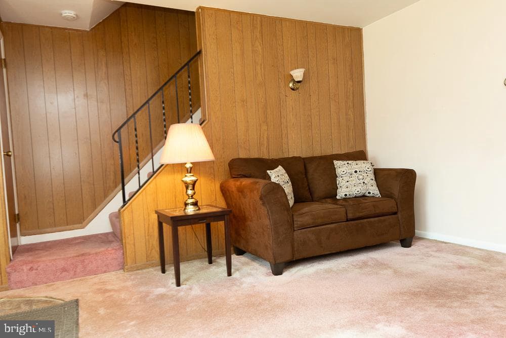 4540 Hazelwood Avenue photo 7