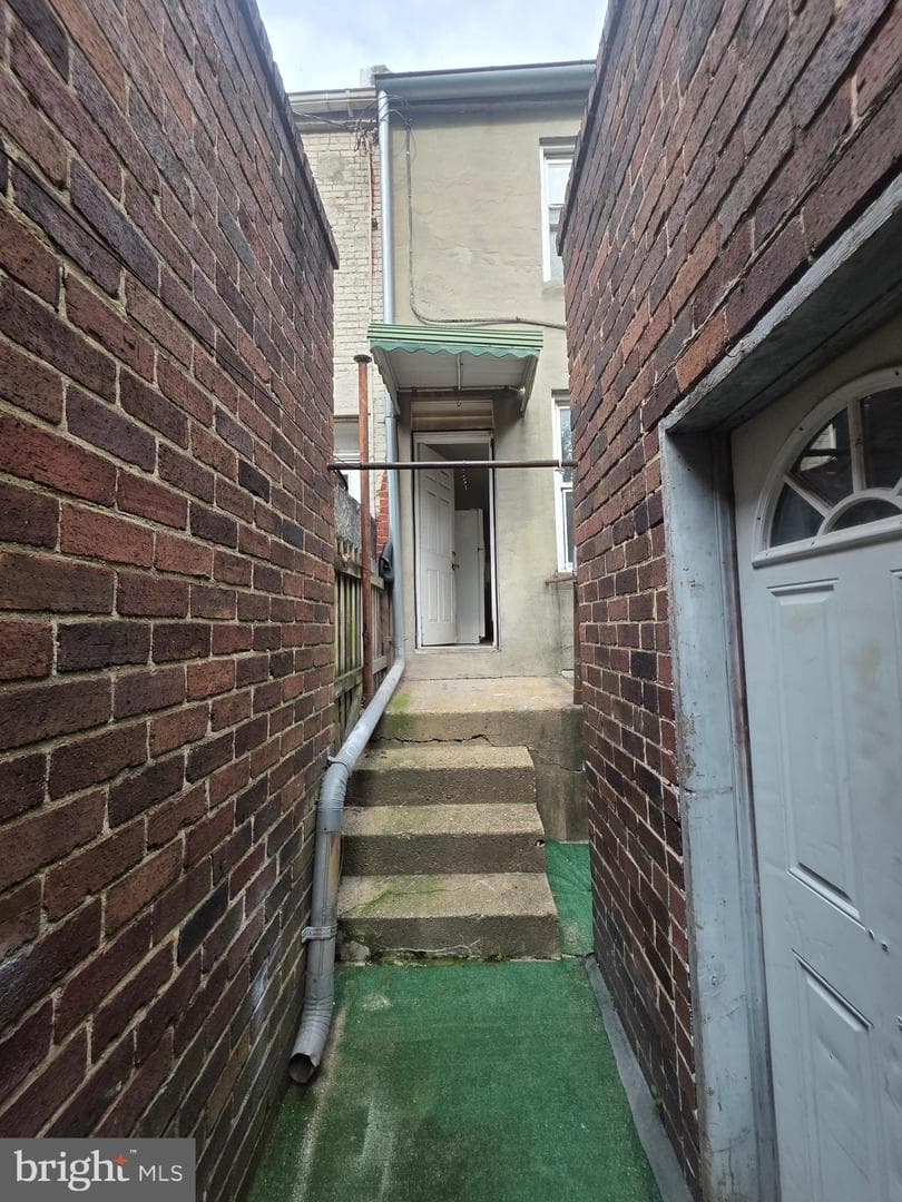 509 N Highland Avenue photo 32